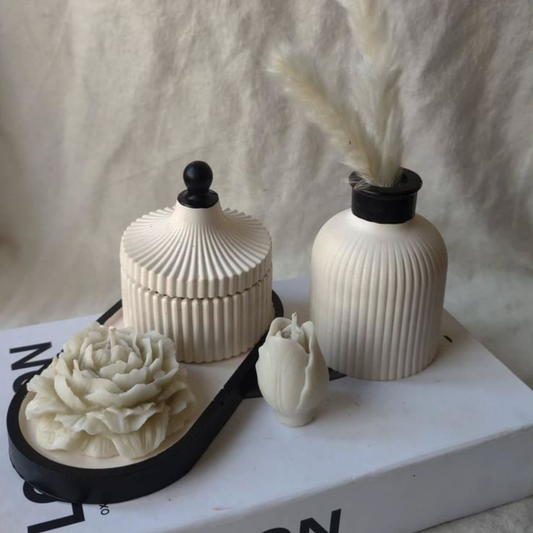 Modern Black & White Ribbed Decor Set